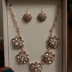 Necklace set